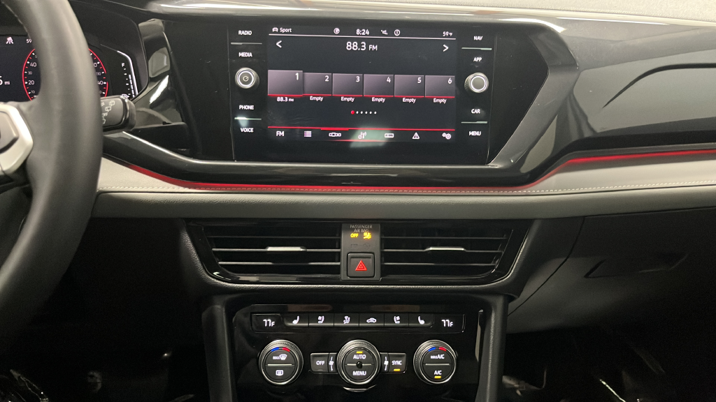2024 Volkswagen Taos 1.5T SEL