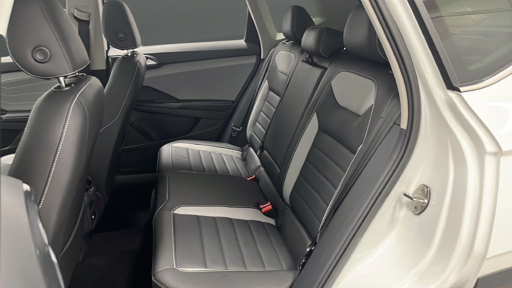 2024 Volkswagen Taos 1.5T SEL