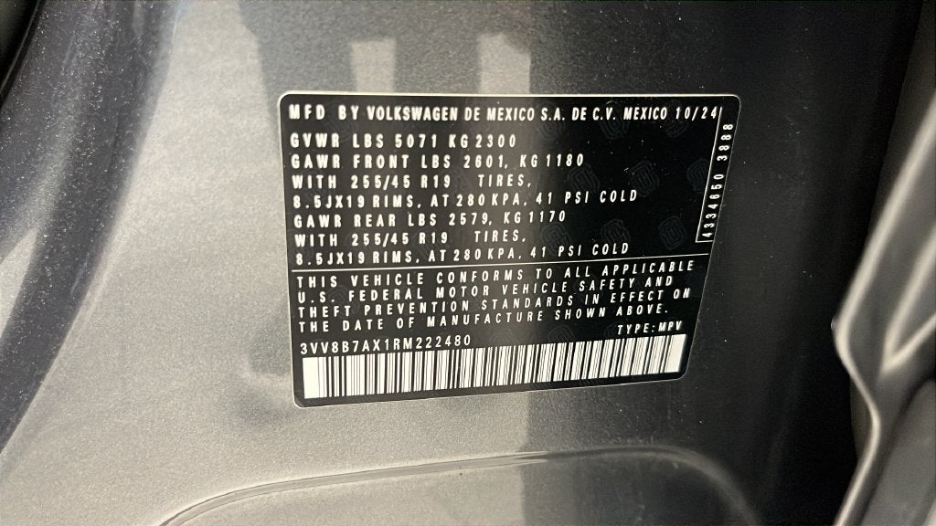 2024 Volkswagen Tiguan 2.0T SE R-Line Black