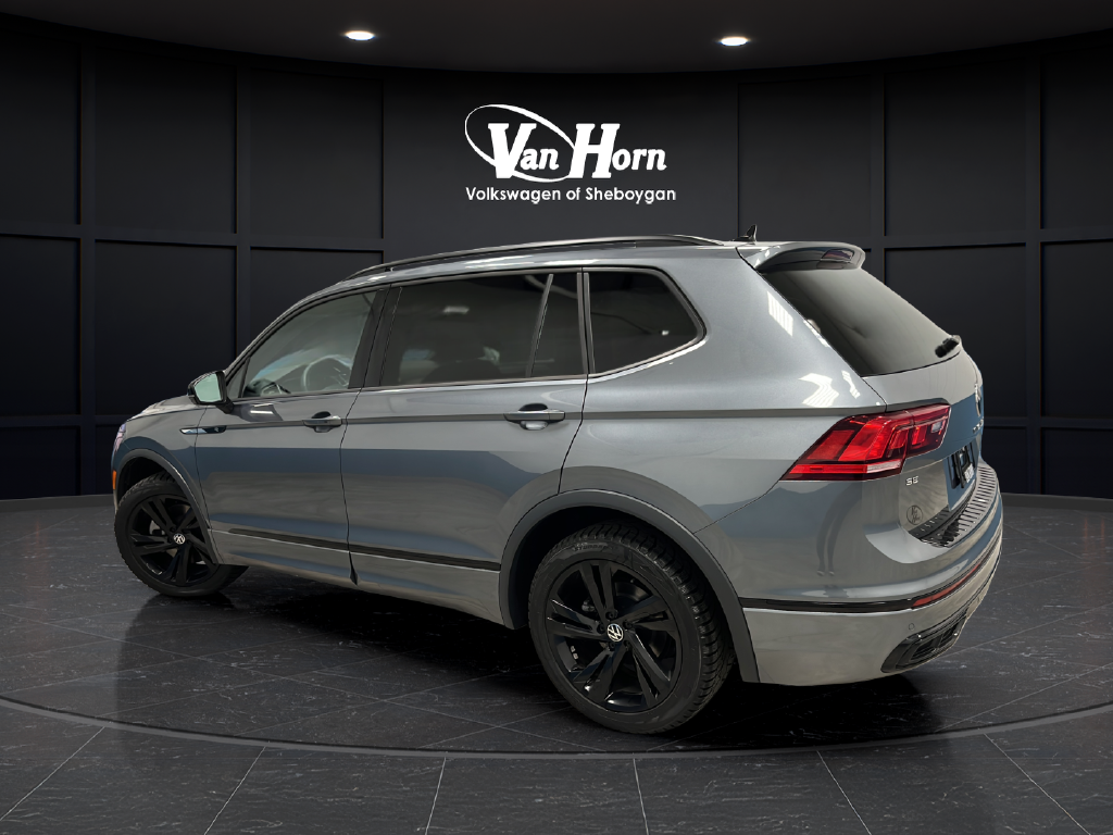 2024 Volkswagen Tiguan 2.0T SE R-Line Black