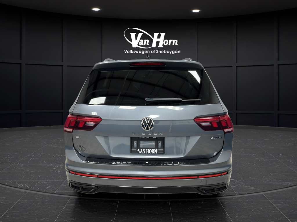 2024 Volkswagen Tiguan 2.0T SE R-Line Black