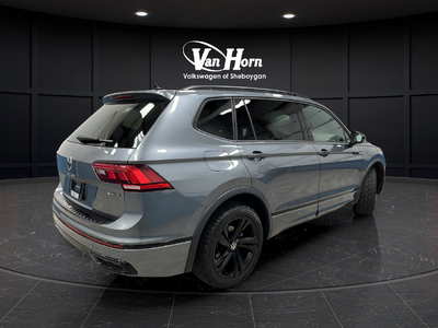 2024 Volkswagen Tiguan 2.0T SE R-Line Black