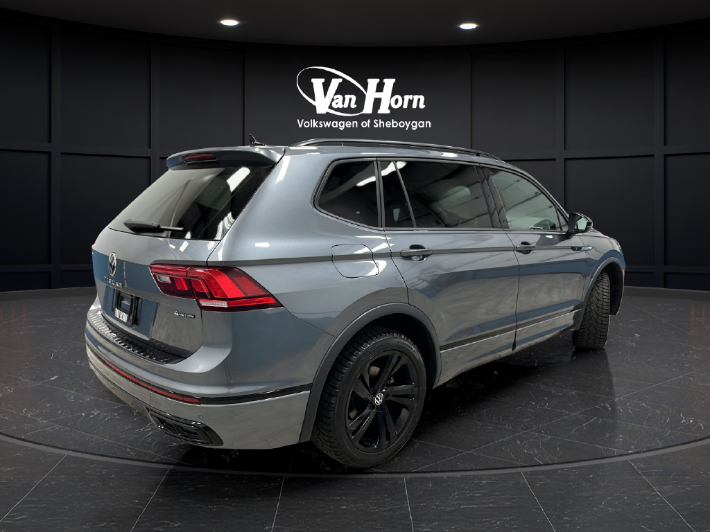 2024 Volkswagen Tiguan 2.0T SE R-Line Black