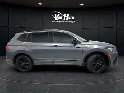 2024 Volkswagen Tiguan 2.0T SE R-Line Black