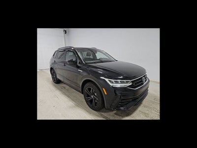 2024 Volkswagen Tiguan 2.0T SE R-Line Black