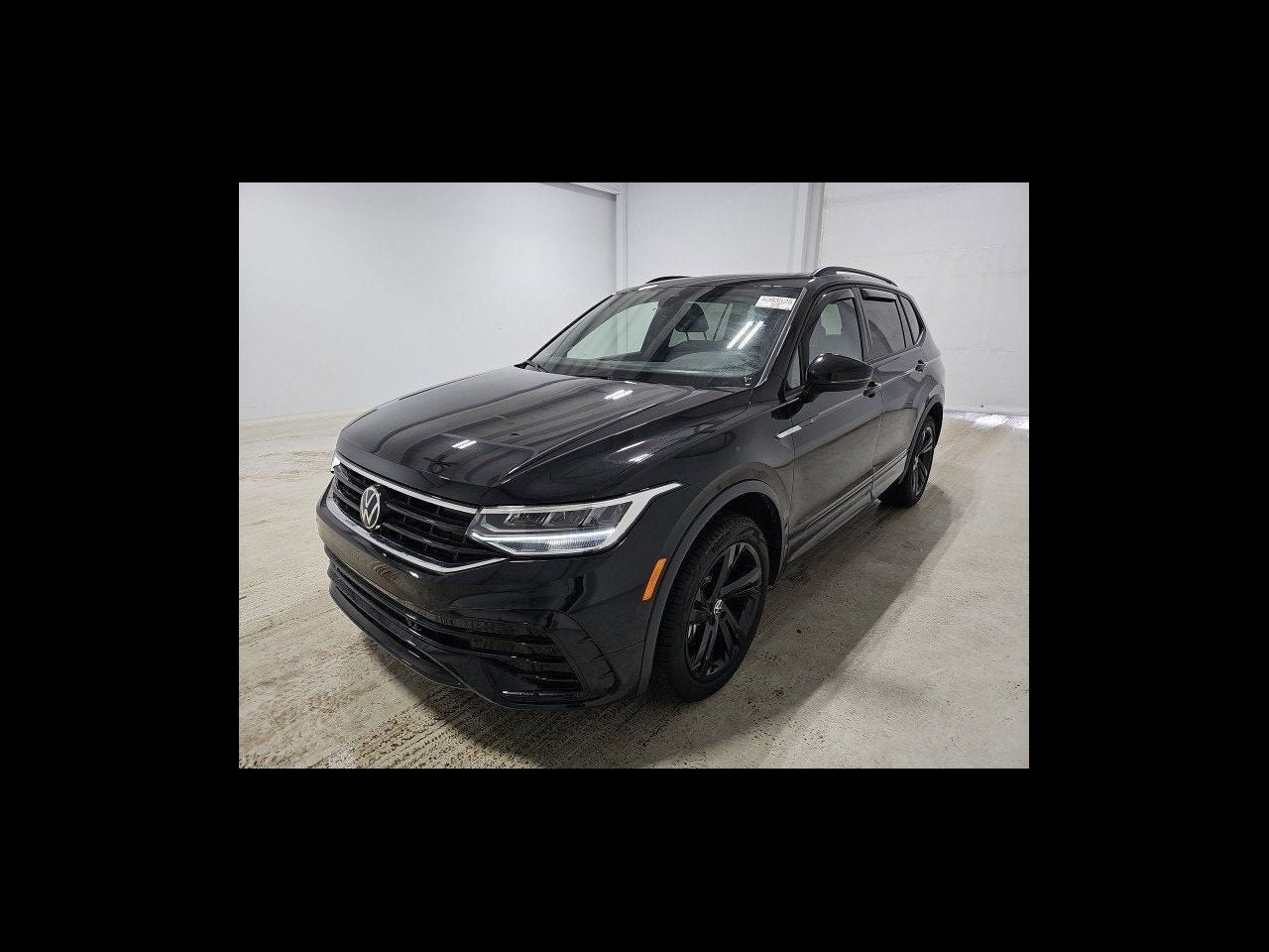 2024 Volkswagen Tiguan 2.0T SE R-Line Black