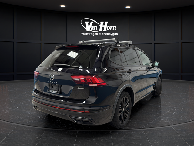 2022 Volkswagen Tiguan 2.0T SE R-Line Black