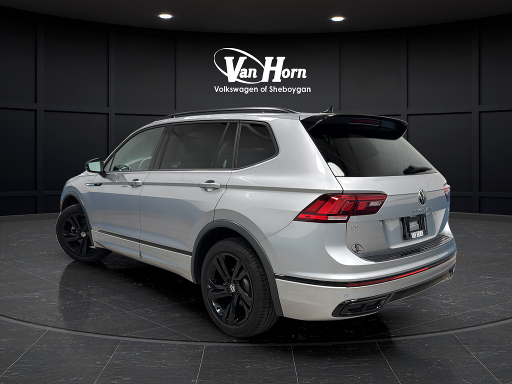 2024 Volkswagen Tiguan 2.0T SE R-Line Black