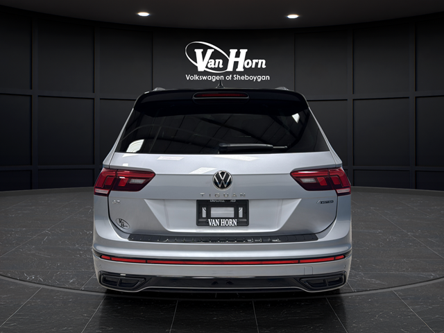 2024 Volkswagen Tiguan 2.0T SE R-Line Black