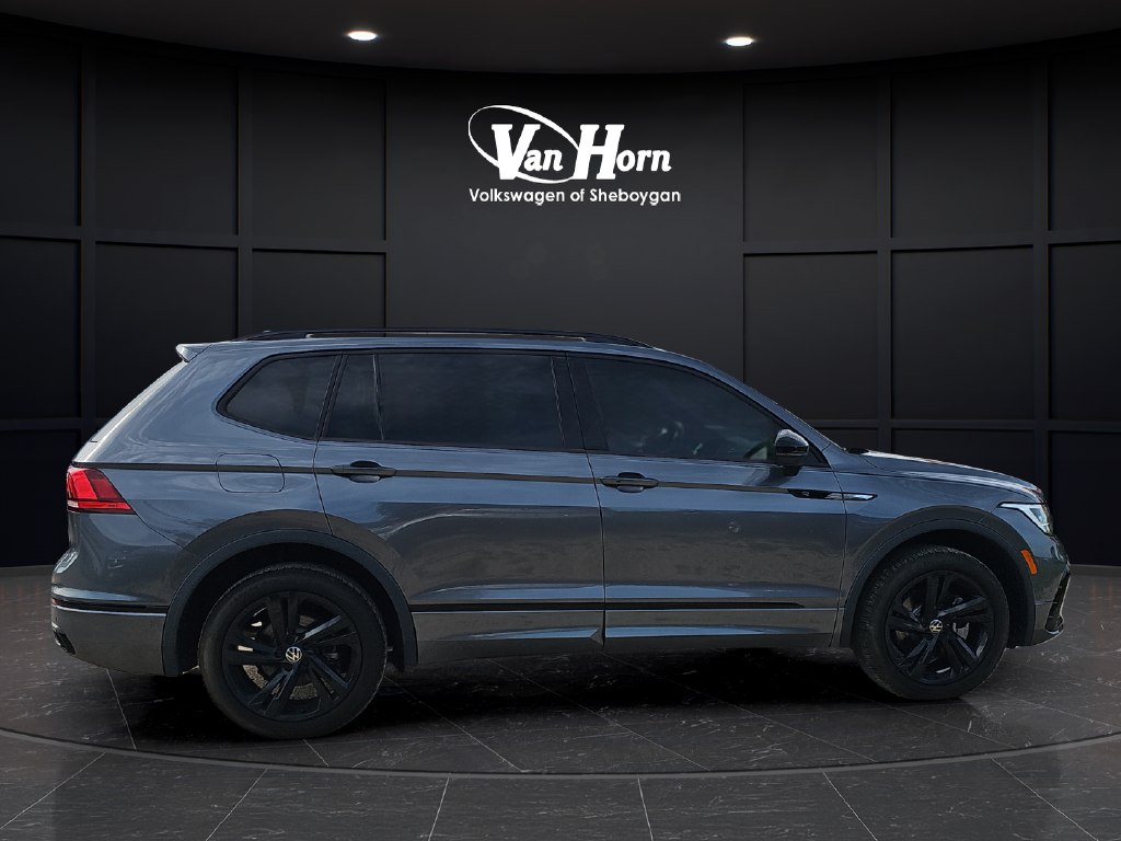 2024 Volkswagen Tiguan 2.0T SE R-Line Black