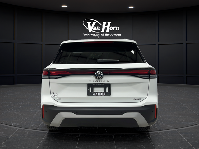 2025 Volkswagen Tiguan 2.0T SE
