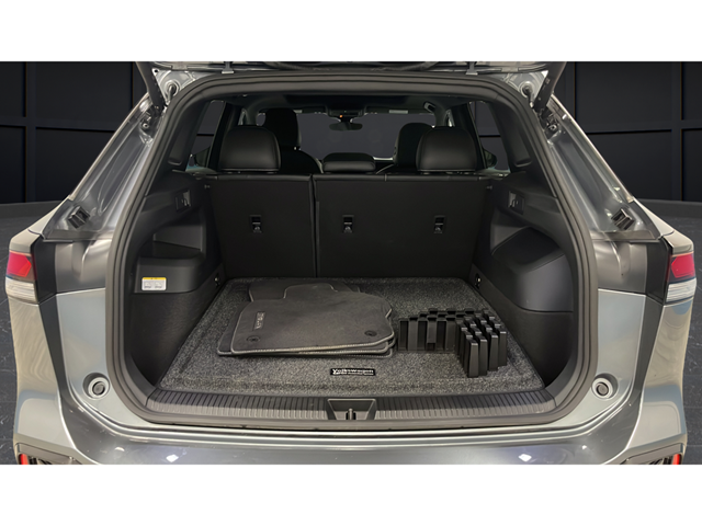 2025 Volkswagen Tiguan 2.0T SE R-Line Black