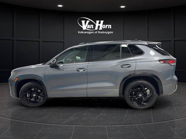 2025 Volkswagen Tiguan 2.0T SE R-Line Black