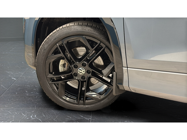 2025 Volkswagen Tiguan 2.0T SE R-Line Black
