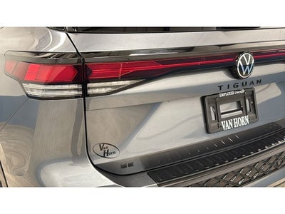2025 Volkswagen Tiguan 2.0T SE R-Line Black