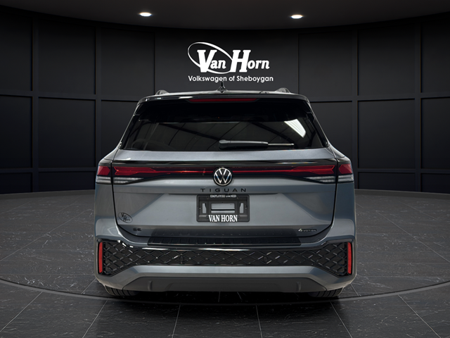 2025 Volkswagen Tiguan 2.0T SE R-Line Black