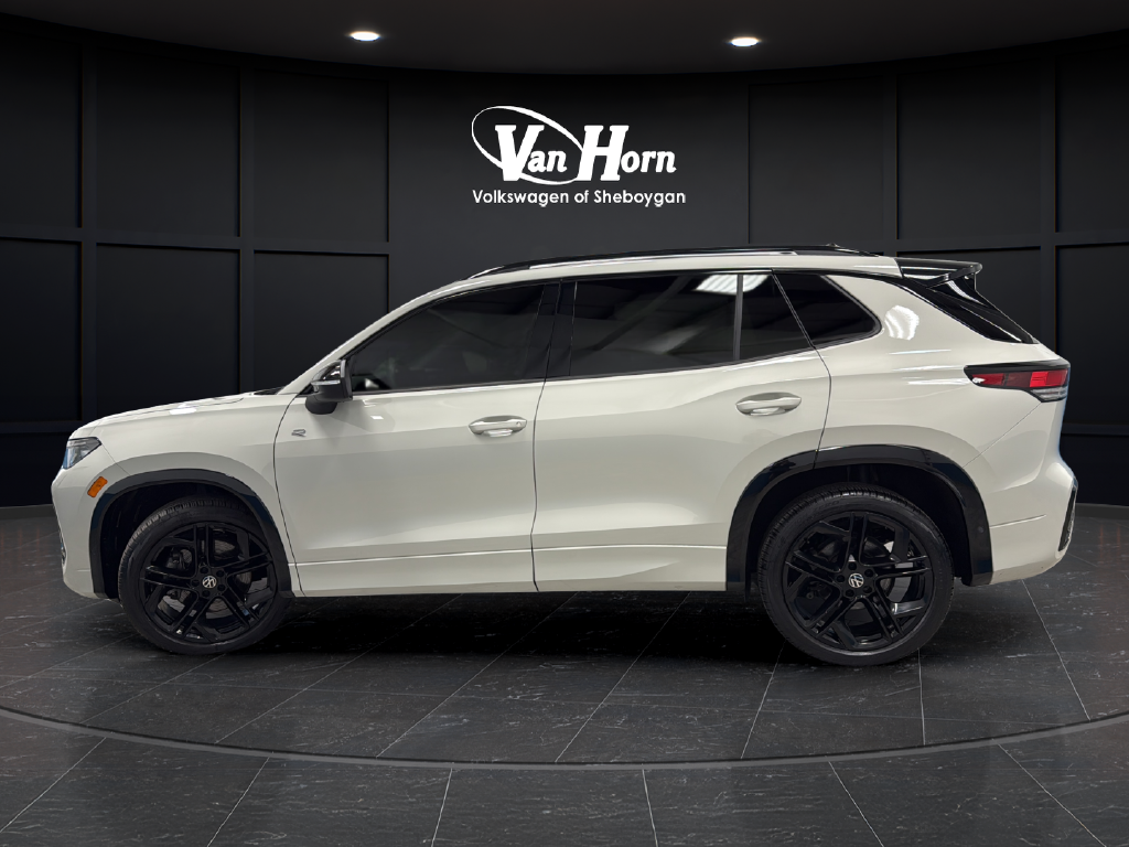 2025 Volkswagen Tiguan 2.0T SE R-Line Black