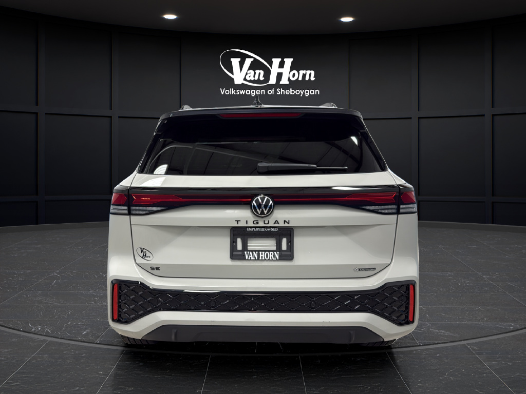 2025 Volkswagen Tiguan 2.0T SE R-Line Black
