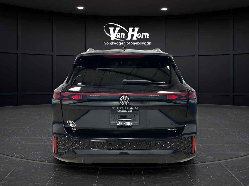 2025 Volkswagen Tiguan 2.0T SEL R-Line
