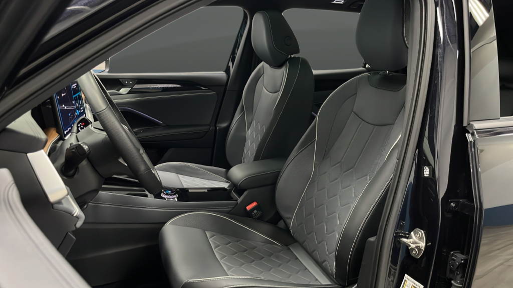 2025 Volkswagen Tiguan 2.0T SEL R-Line