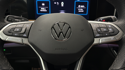 2025 Volkswagen Tiguan 2.0T SEL R-Line