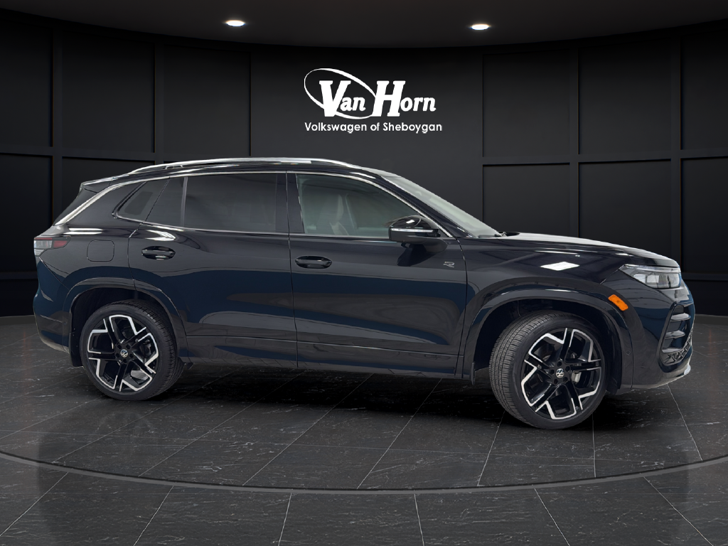 2025 Volkswagen Tiguan 2.0T SEL R-Line