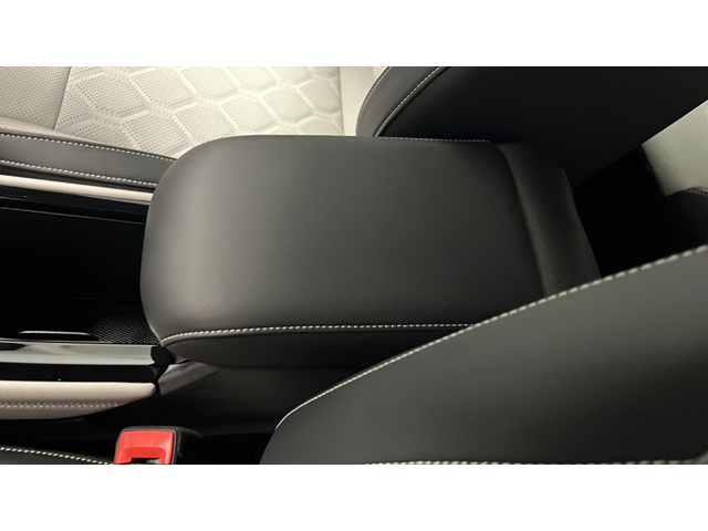 2025 Volkswagen Tiguan 2.0T SEL R-Line