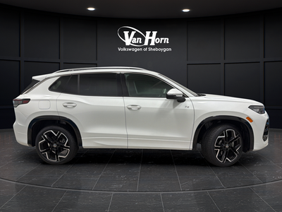 2026 Volkswagen Tiguan 2.0T SEL R-Line Turbo