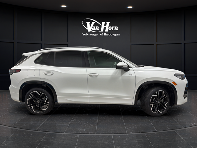 2026 Volkswagen Tiguan 2.0T SEL R-Line Turbo