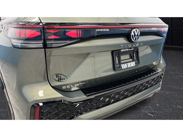 2026 Volkswagen Tiguan 2.0T SEL R-Line Turbo