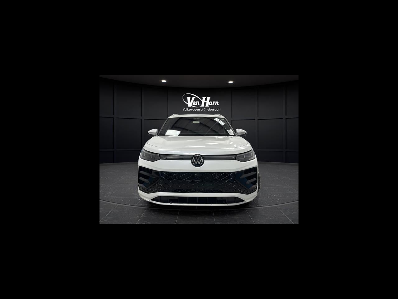 2026 Volkswagen Tiguan SEL R-Line Turbo