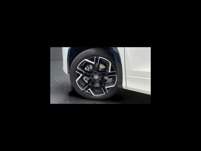 2026 Volkswagen Tiguan SEL R-Line Turbo