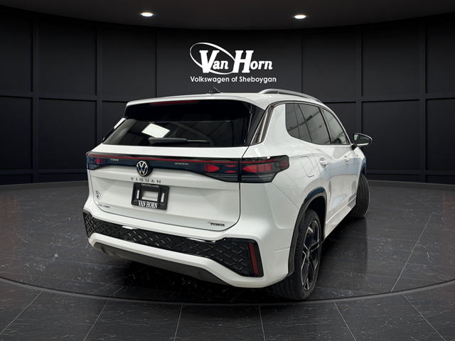 2026 Volkswagen Tiguan 2.0T SEL R-Line Turbo