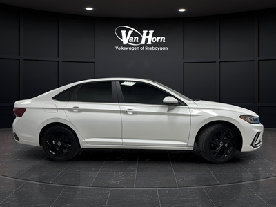 2025 Volkswagen Jetta 1.5T SE