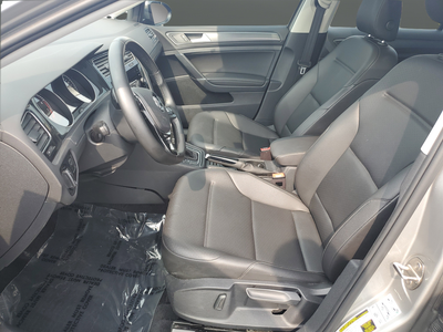 2019 Volkswagen Golf TSI SE 4-Door