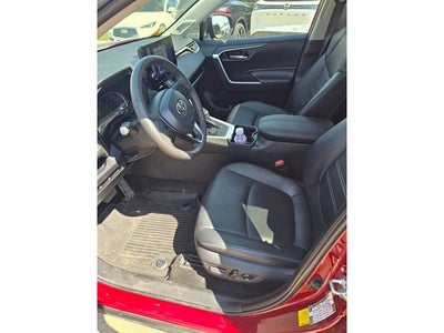 2023 Toyota RAV4 Hybrid XLE Premium