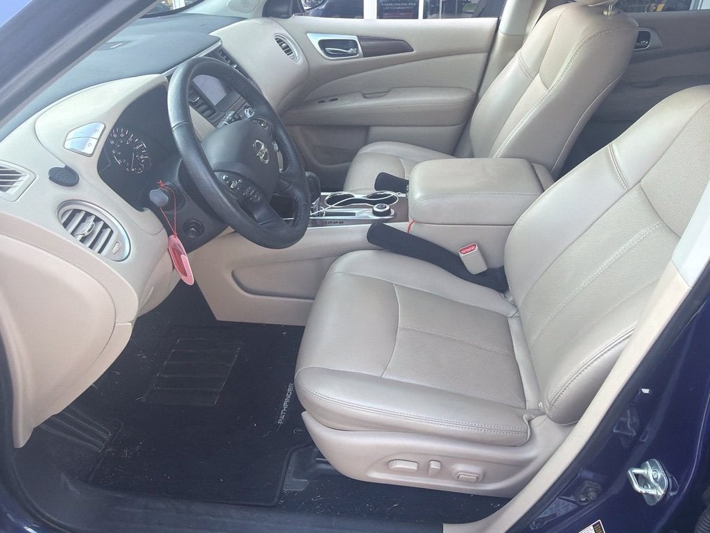 2020 Nissan Pathfinder Platinum