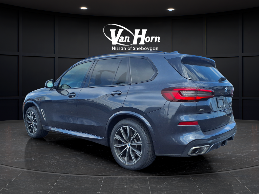 2021 BMW X5 M50i