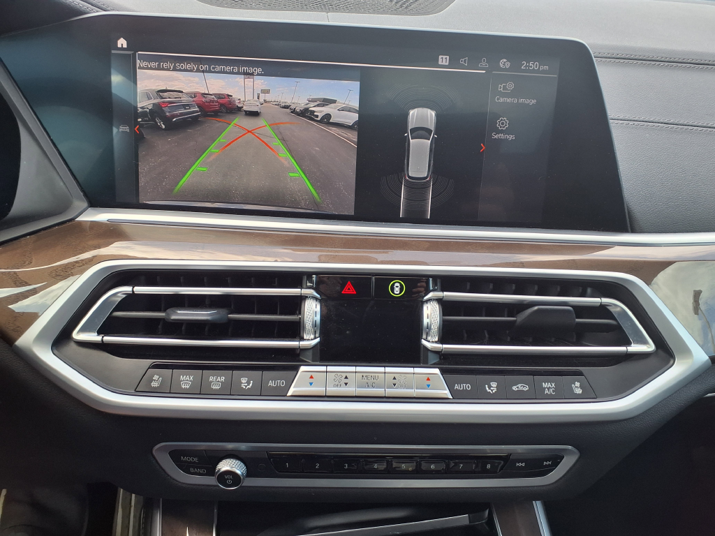 2021 BMW X5 M50i