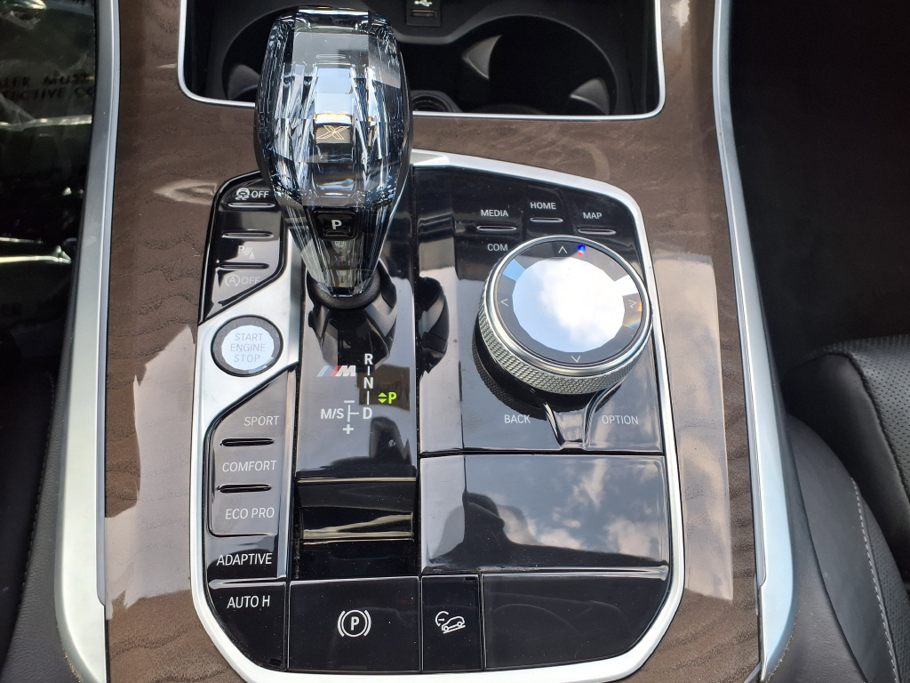 2021 BMW X5 M50i