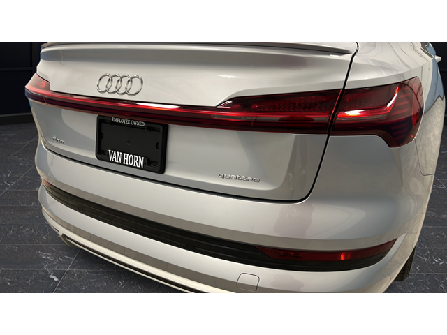 2022 Audi e-tron Sportback S line Prestige quattro