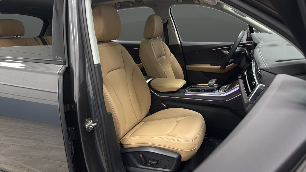 2025 Audi Q7 45 Premium quattro