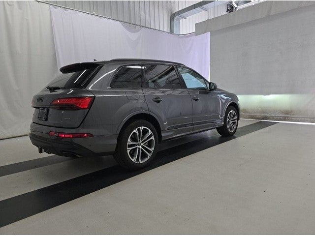 2025 Audi Q7 45 Premium quattro