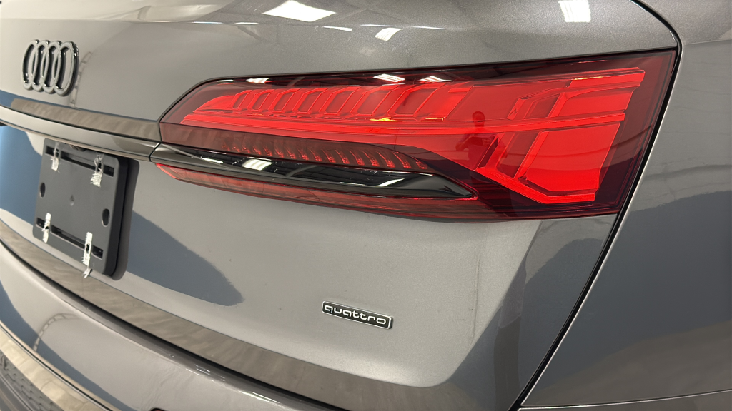 2025 Audi Q7 45 Premium quattro