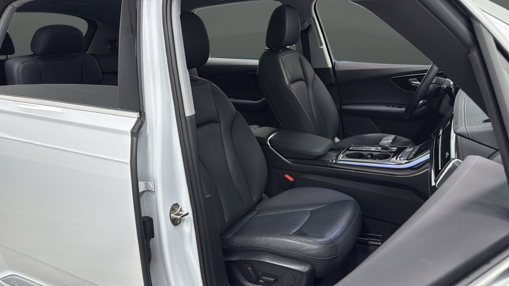 2023 Audi Q7 45 Premium quattro