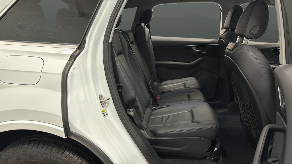 2023 Audi Q7 45 Premium quattro