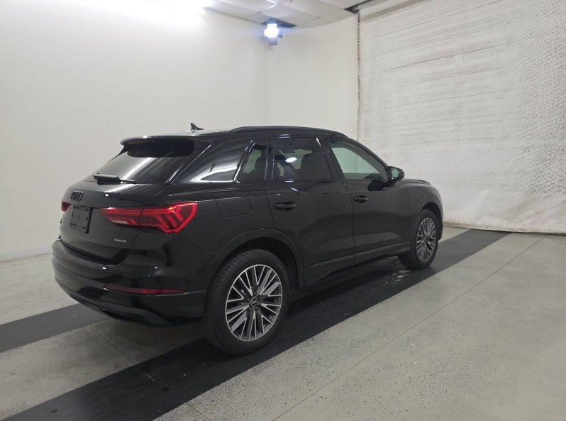 2023 Audi Q3 Premium quattro