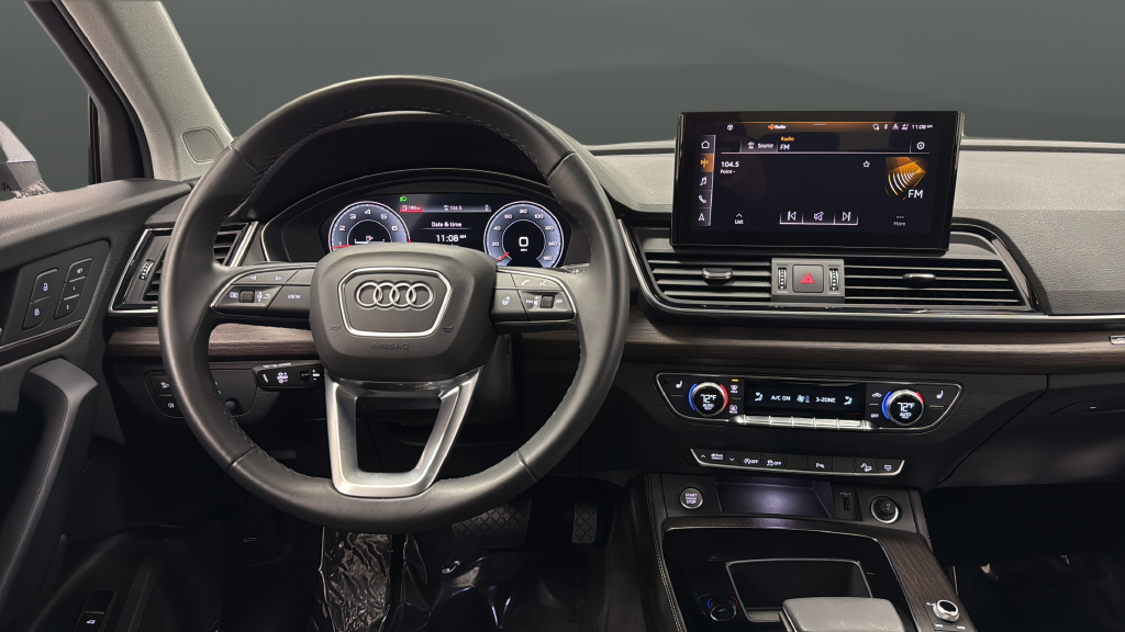 2024 Audi Q5 45 S line Premium quattro