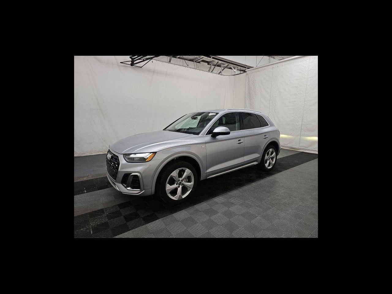 2024 Audi Q5 45 S line Premium quattro