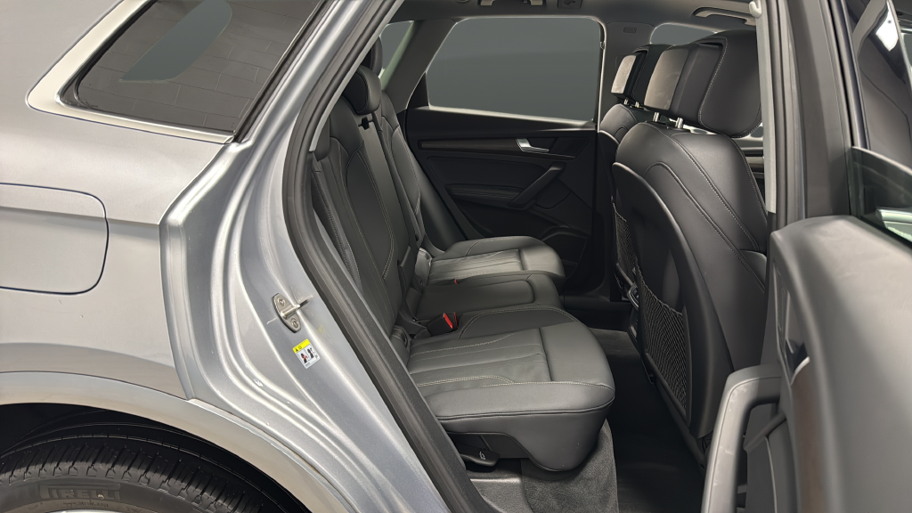 2024 Audi Q5 45 S line Premium quattro